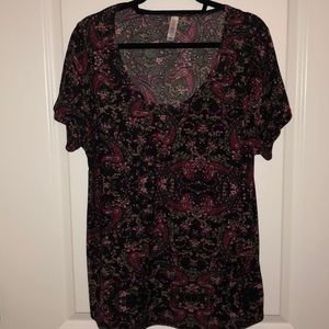 Lularoe Paisley/Floral Classic Tee